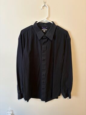 GAP Men's Black Long-Sleeve Button-Down Shirt